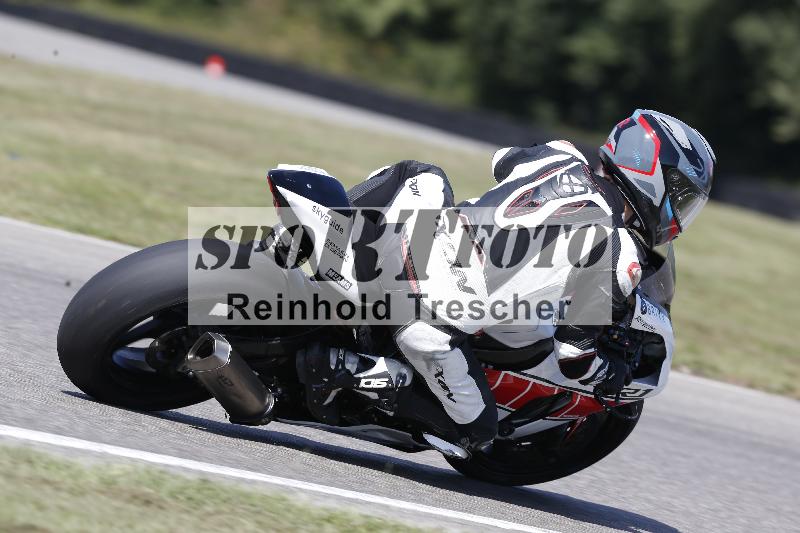 /Archiv-2025/49 26.08.2025 Cornu Master School ADR/gruen-vert/23